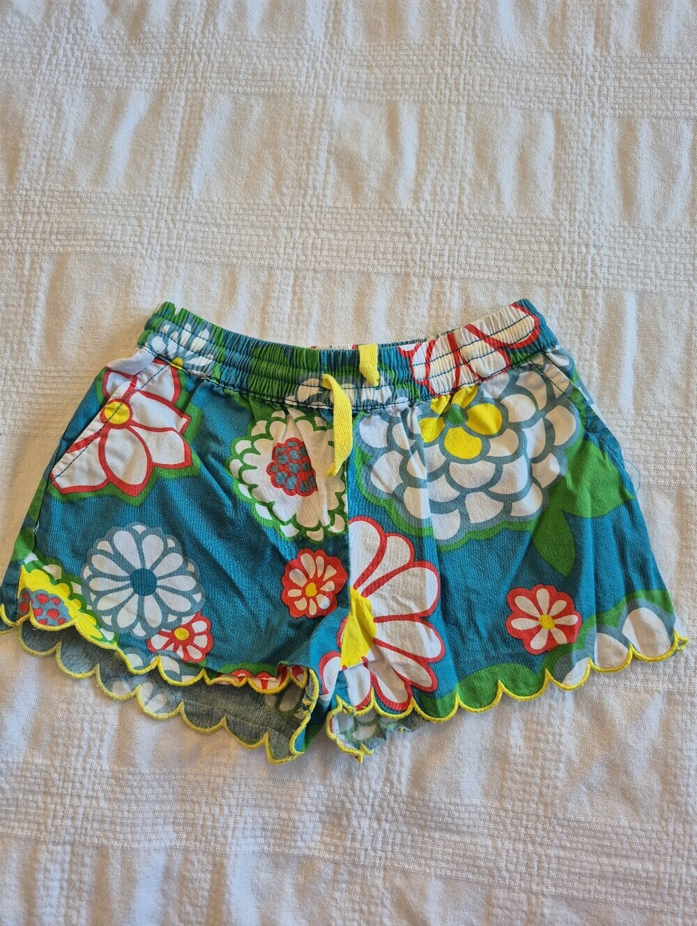 Mini Boden girls 4 years floral shorts elastic waist mark on back GUC